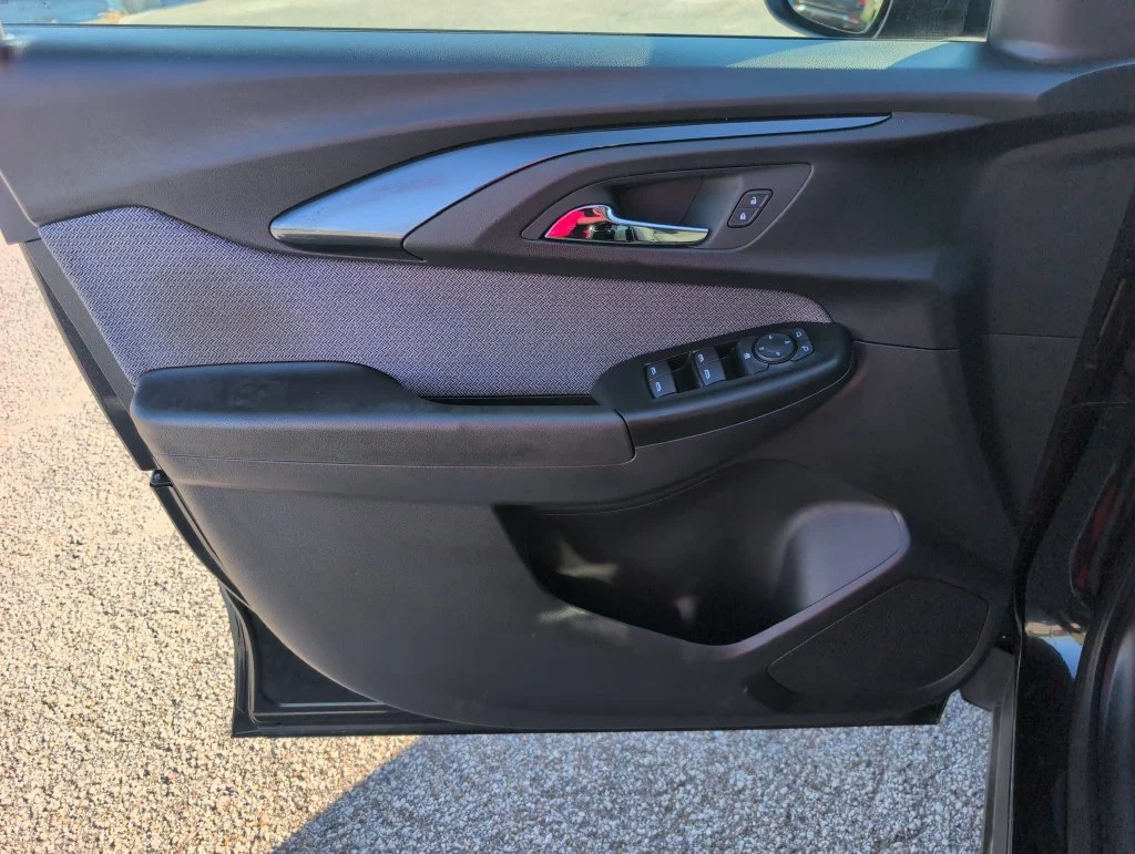 Used 2023 Black Chevrolet LT image 16