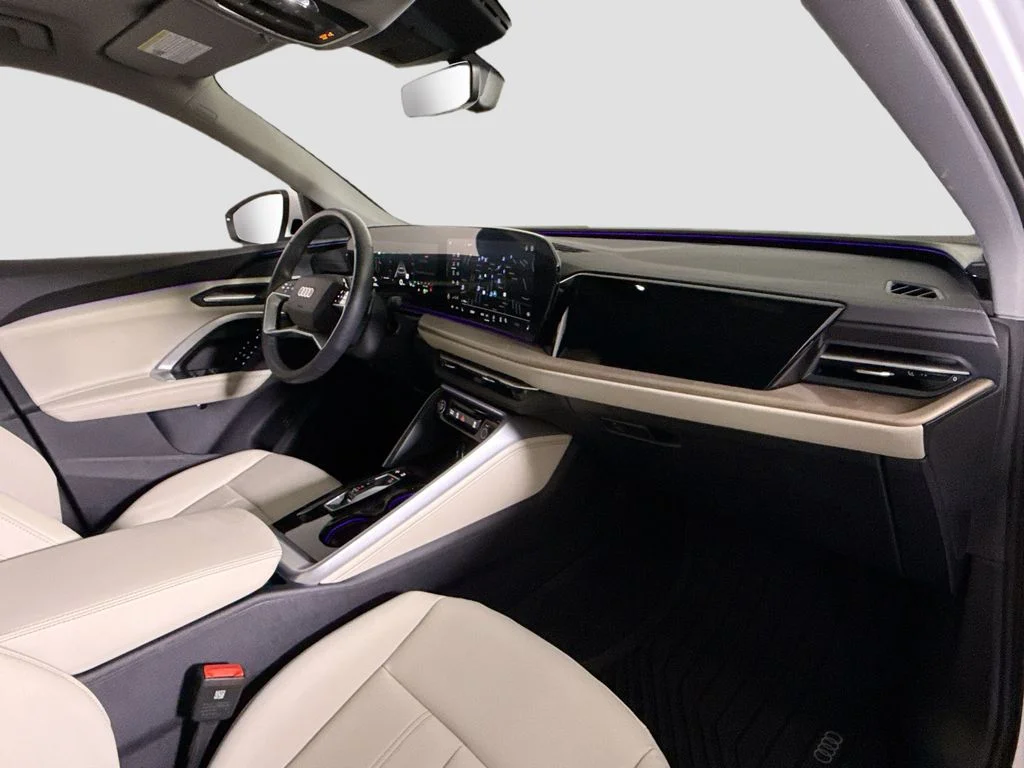 Used 2025 White Audi 2.0T Premium image 15