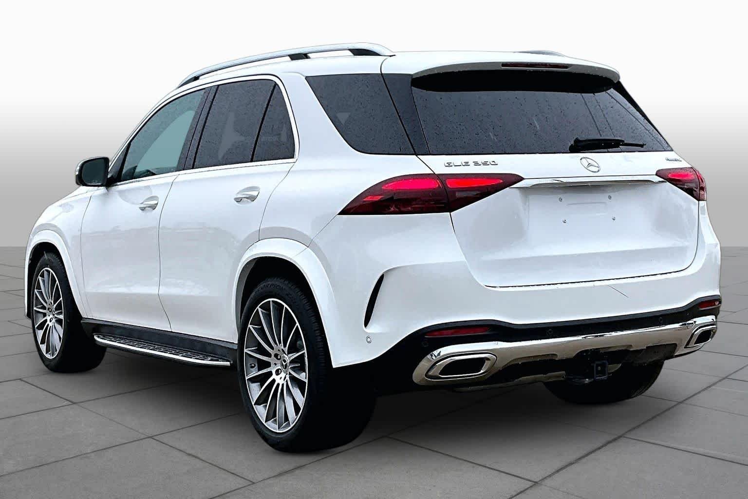 Used 2024 MANUFAKTUR Moonlight White Metallic Mercedes-Benz GLE 350 image 12