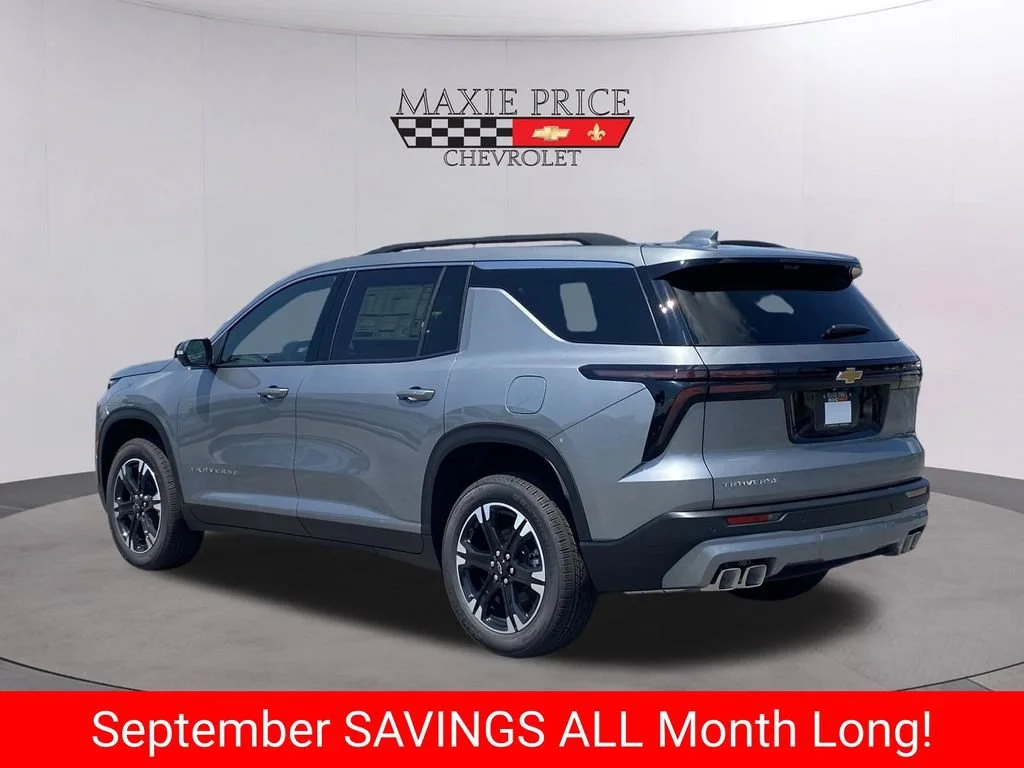 2027 Chevrolet Traverse LT - Photo 6