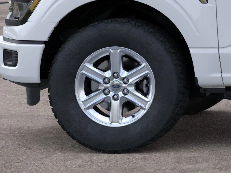 New 2026 Oxford White Ford XLT image 19