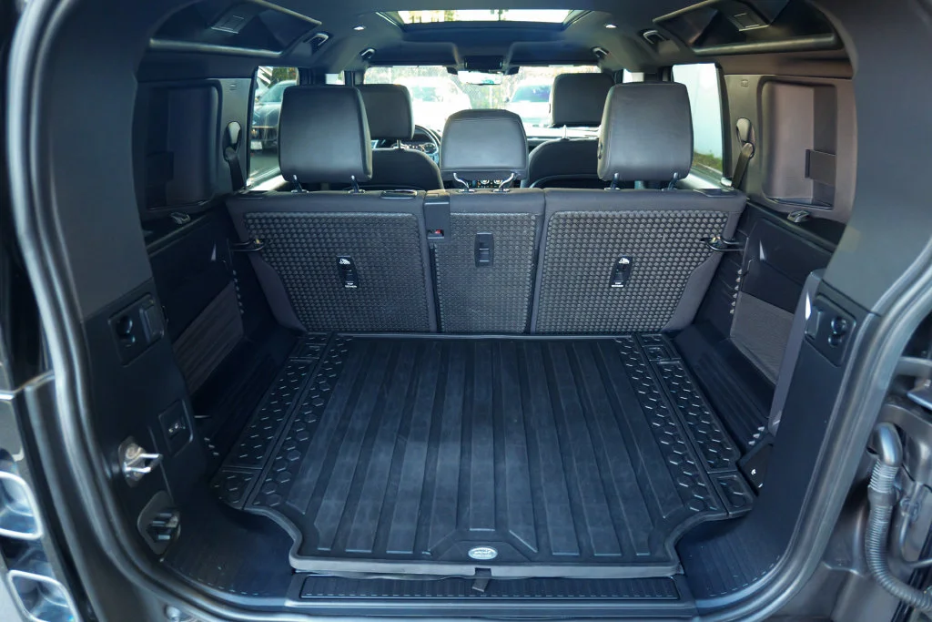 Used 2023 Gray Land Rover X image 57