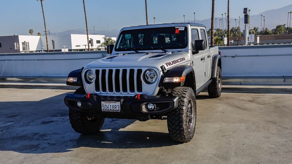 Used 2022 Silver Jeep Rubicon image 4