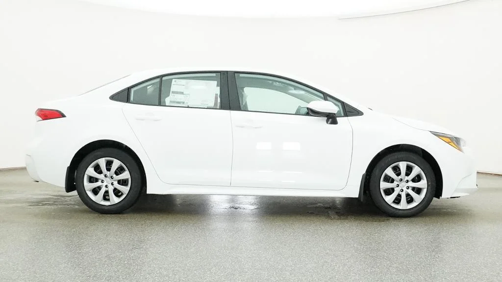 New 2027 Ice Cap Toyota LE image 13