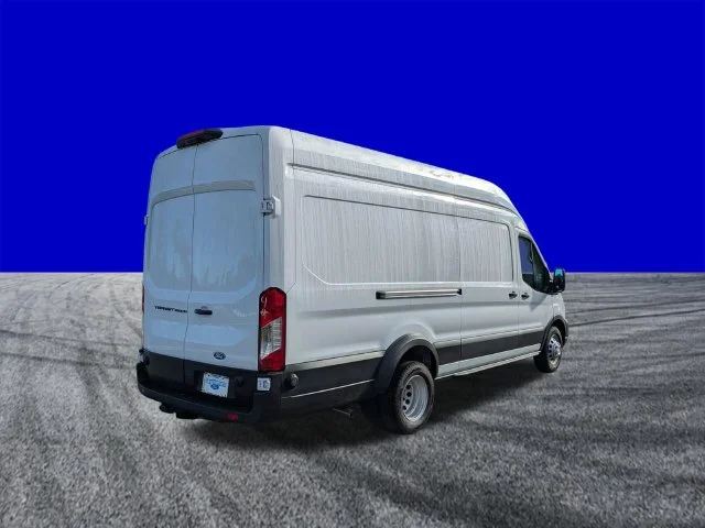New 2026 Oxford White Ford Cargo Van image 4