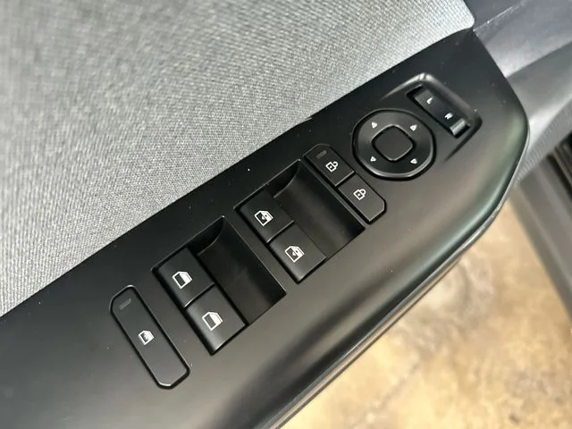 Used 2025 Black Kia EX image 17