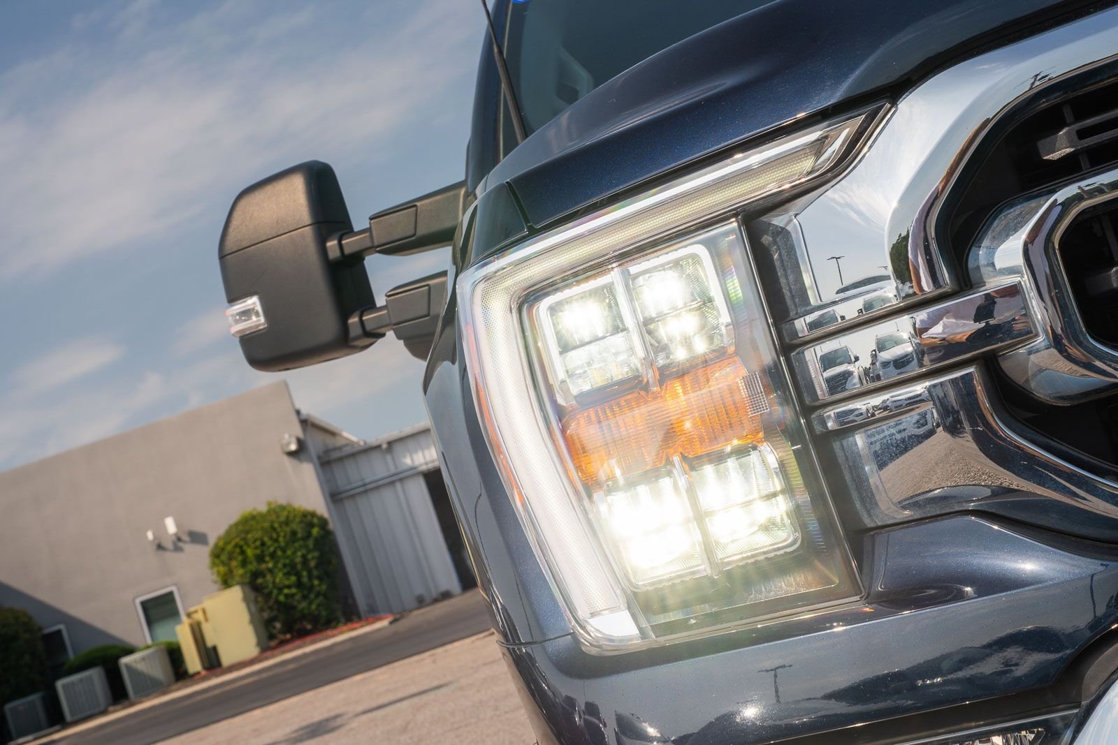 Used 2023 Antimatter Blue Metallic Ford XLT image 11