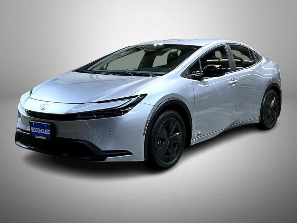 2026 Toyota Prius LE AWD's photo