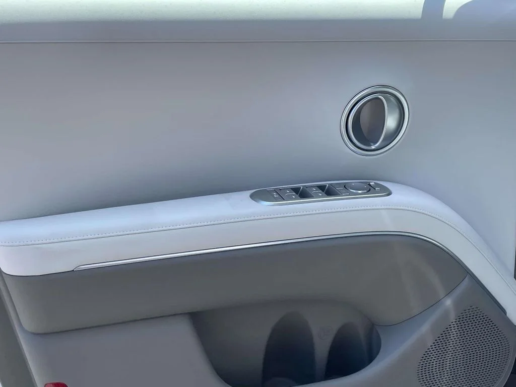 New 2026 White Hyundai SEL image 15