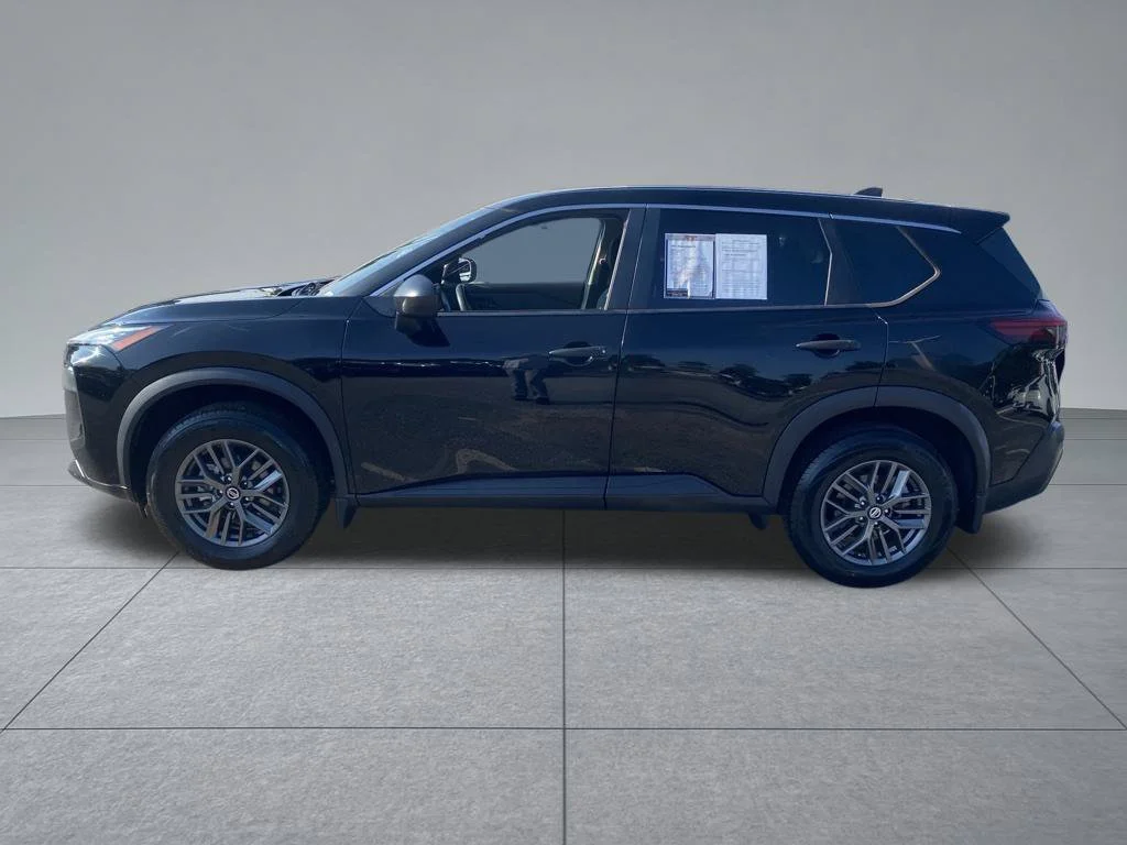 Used 2021 Black Nissan S image 3