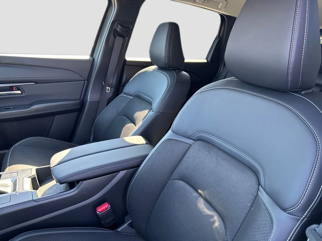 New 2026 Jet Black Mazda 2.5 S Preferred image 9