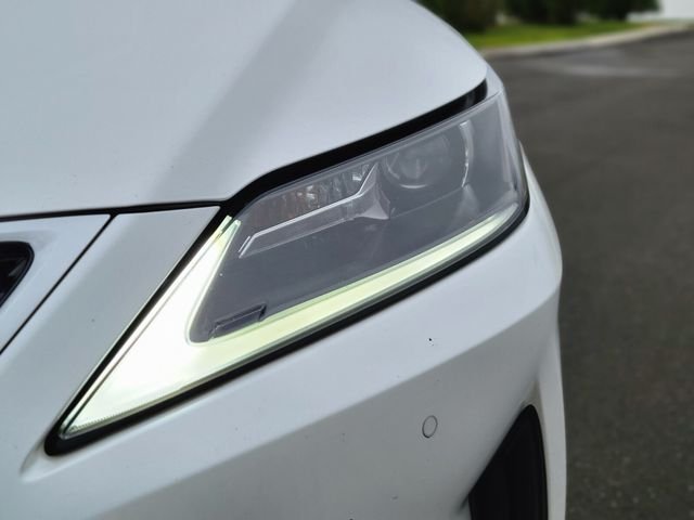 Used 2020 White Lexus 350L image 10