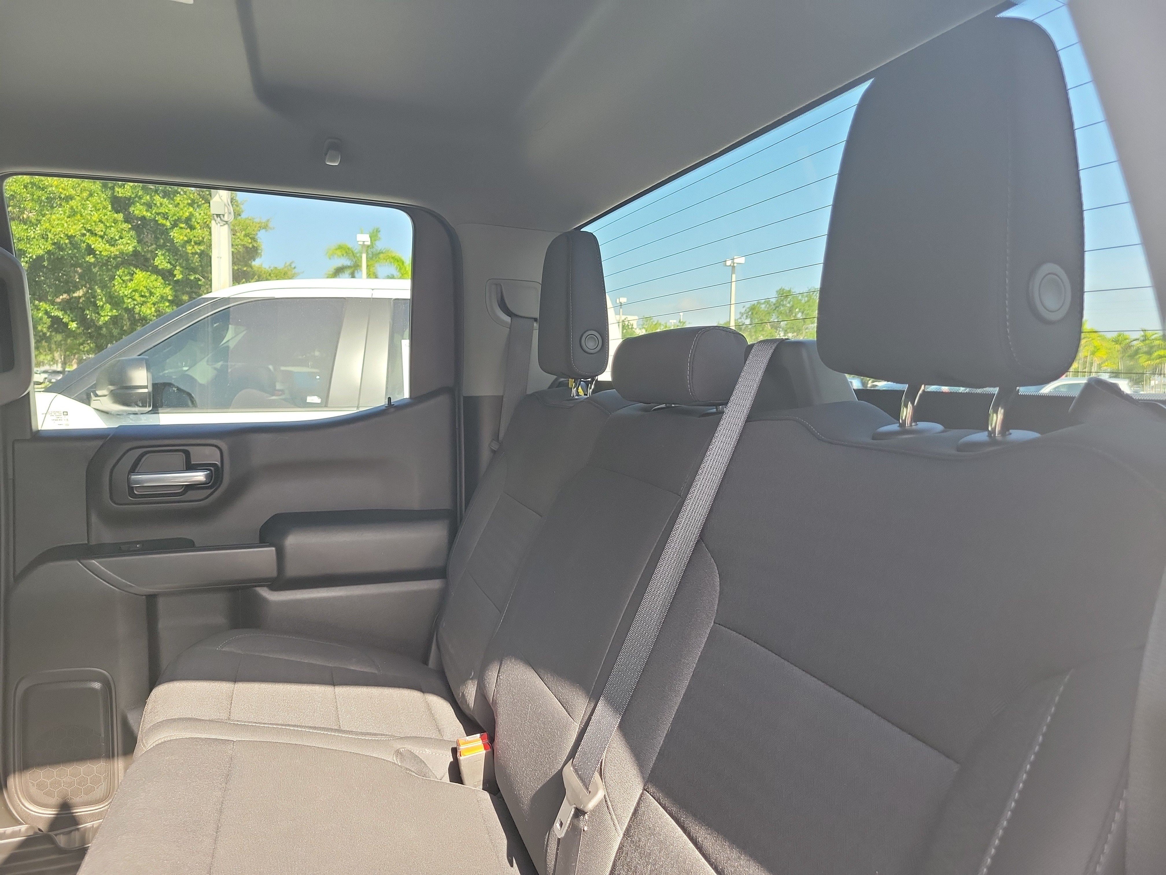 Used 2022 Summit White Chevrolet Custom image 12