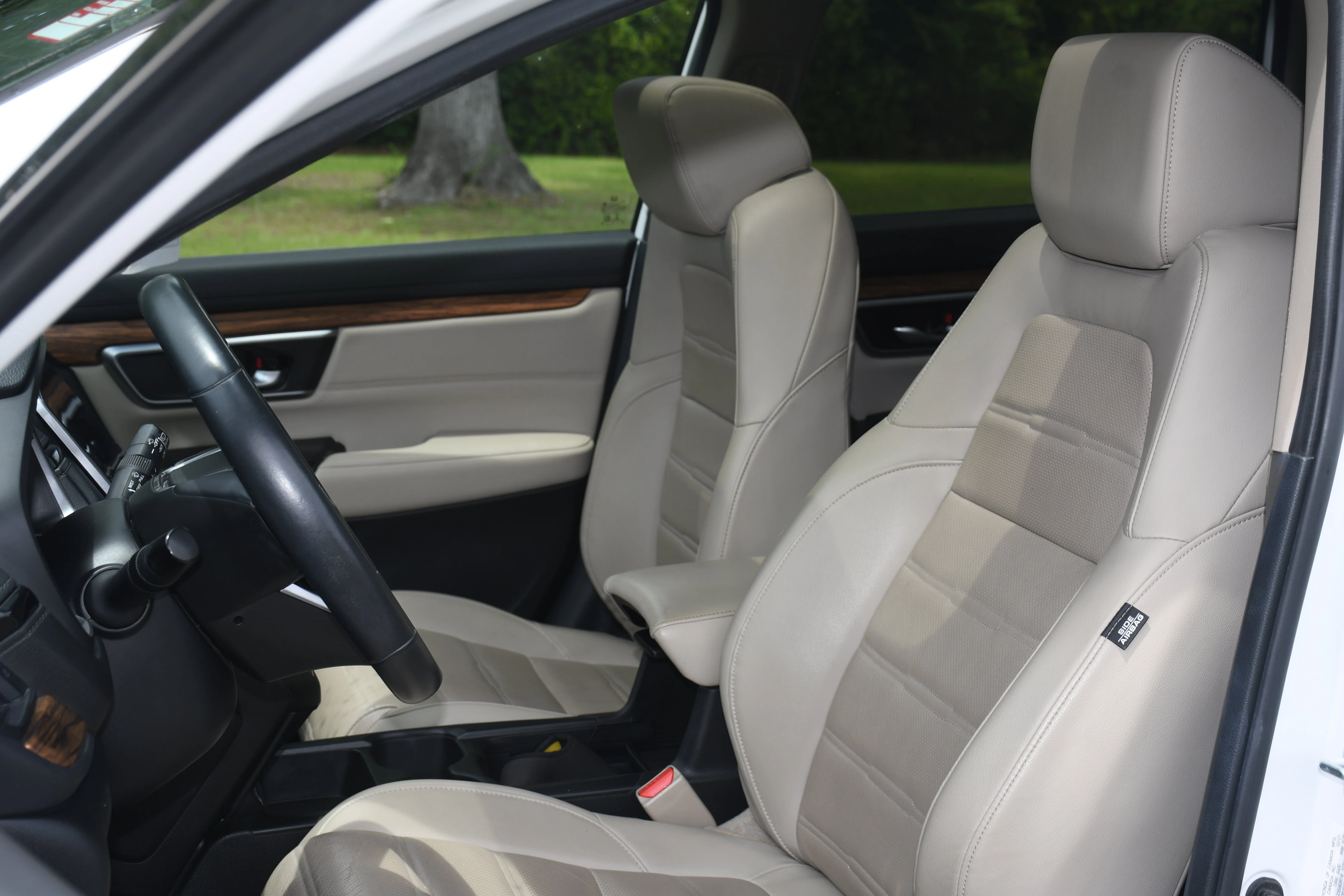 Used 2021 Silver Honda EX-L image 13