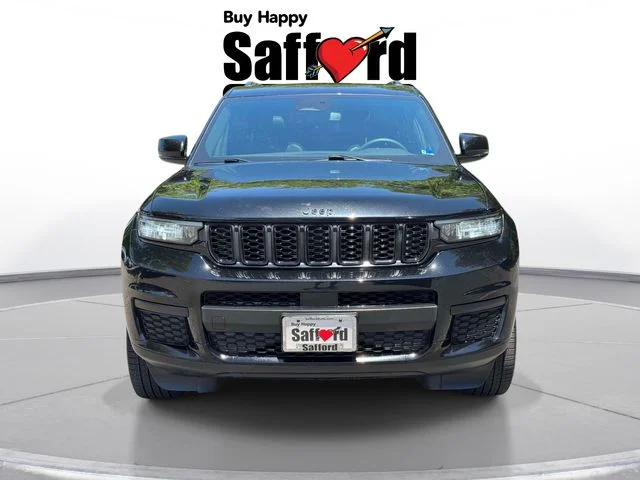Used 2023 Black Jeep Altitude image 8