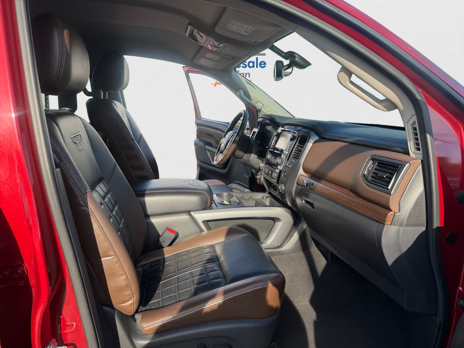 Used 2017 Cayenne Red Nissan Platinum Reserve image 17