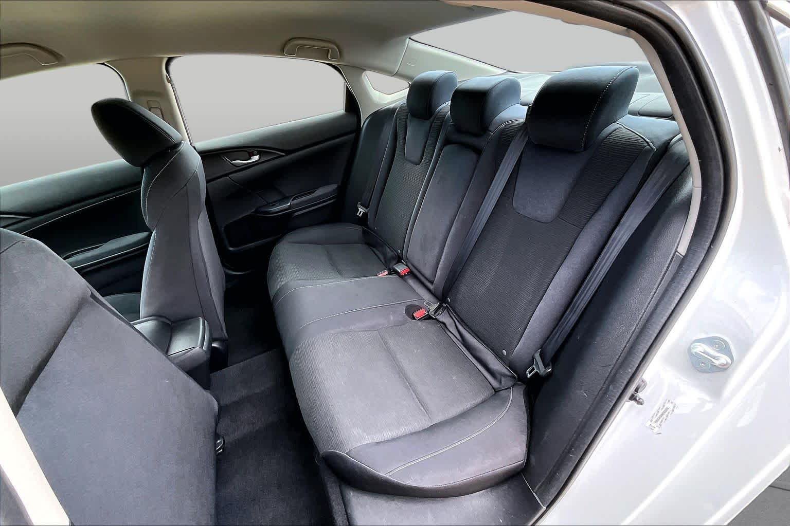 Used 2022 Platinum White Pearl Honda EX image 17