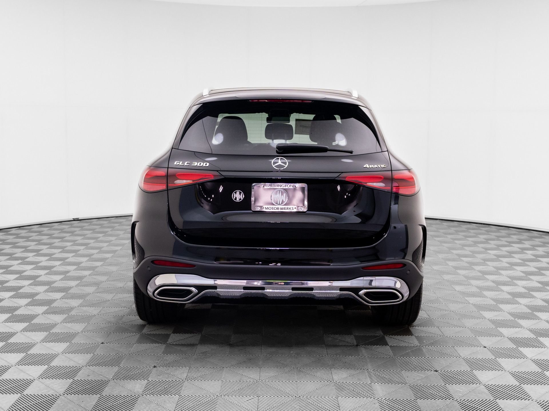New 2026 Black Mercedes-Benz GLC 300 image 4