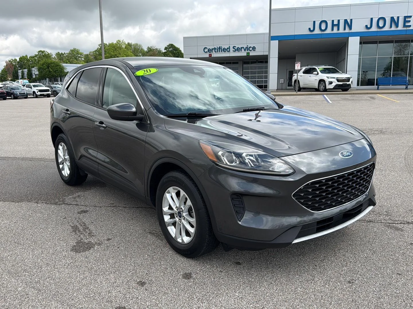 Used 2020 Ford Escape SE with VIN 1FMCU9G62LUB64407 for sale in Salem, IN