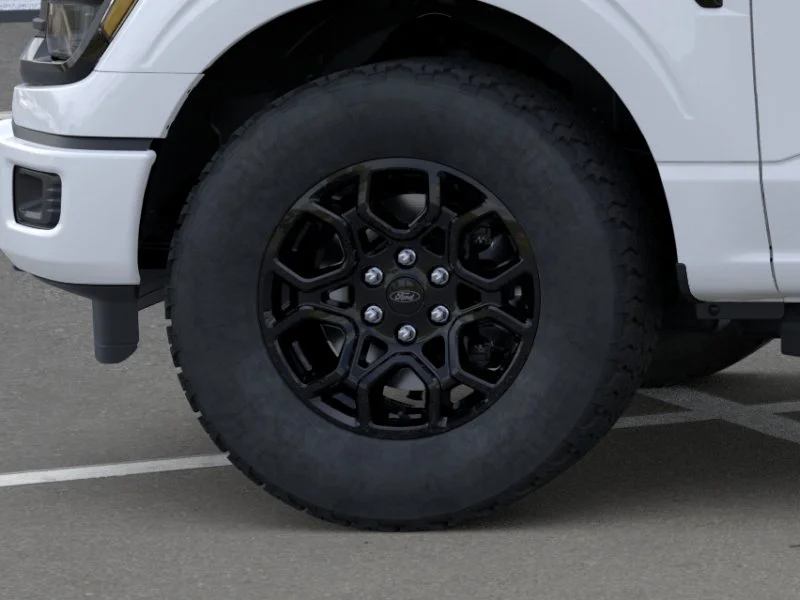 New 2026 Oxford White Ford XLT image 19