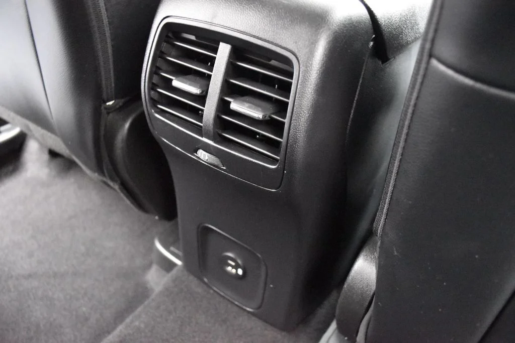 Used 2022 Blue Ford Titanium image 27