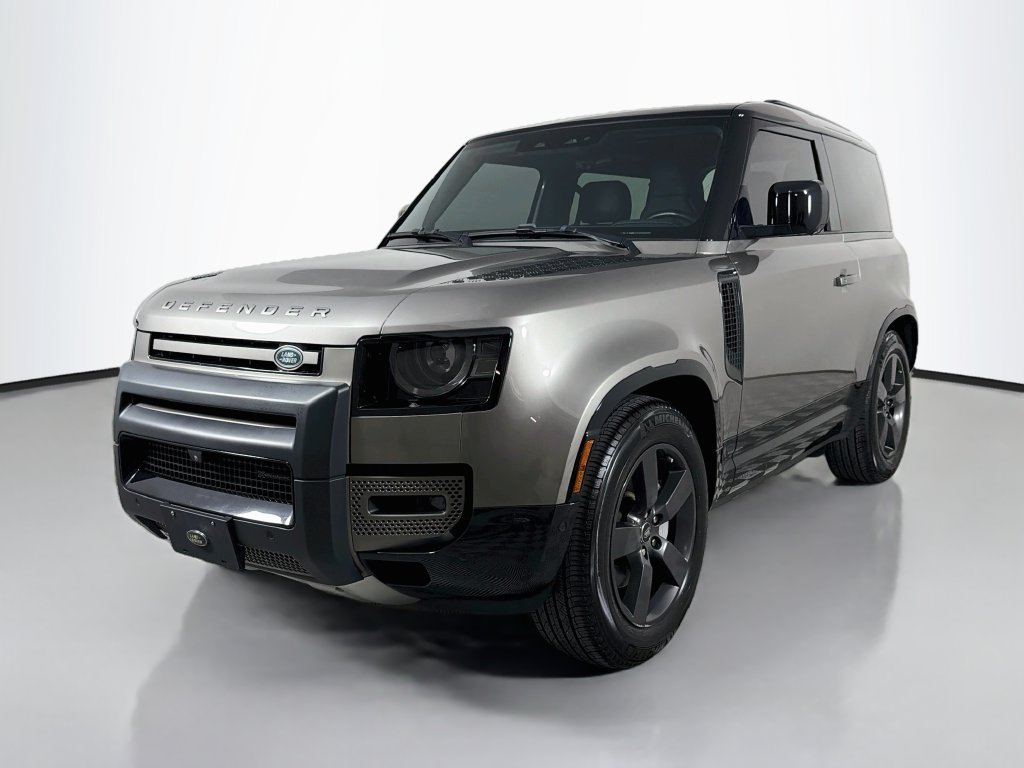Used 2022 Gold Land Rover X-Dynamic S image 1