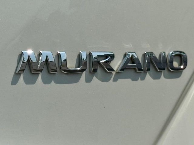 Used 2018 White Nissan SL image 8