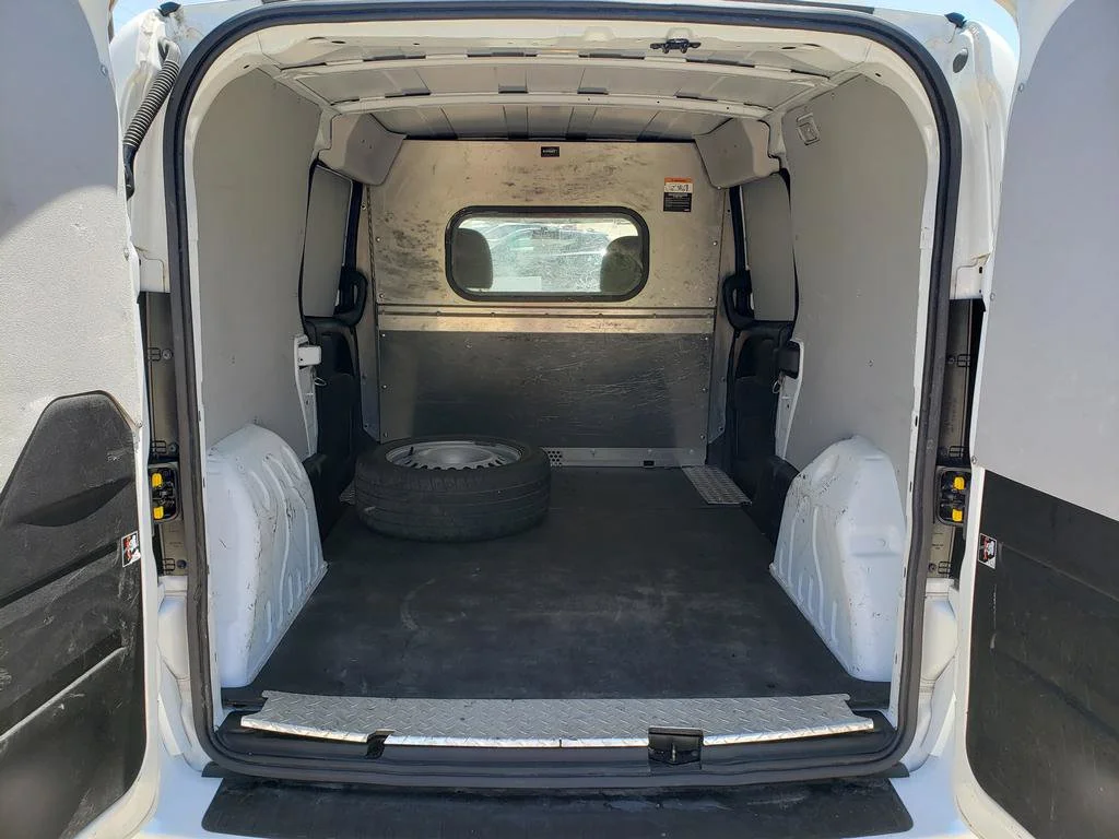 Used 2022 Bright White Ram Tradesman image 9