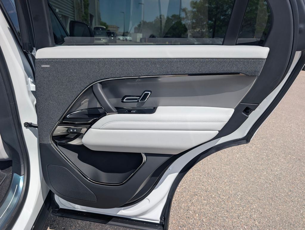 New 2026 Fuji White Land Rover SE image 13