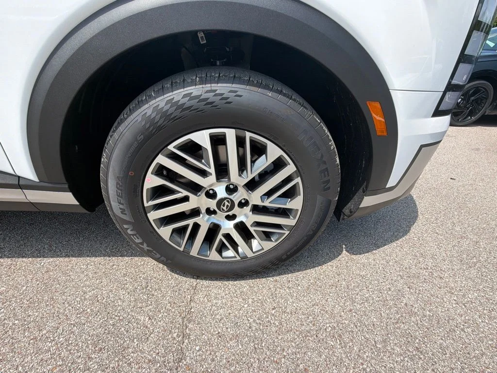 New 2026 Creamy White Pearl Hyundai SEL image 8