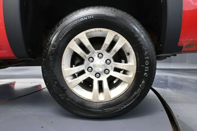 Used 2014 Red Chevrolet LT image 13