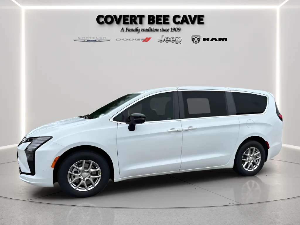 New 2027 Bright White Clear-Coat Paint Chrysler Select image 7