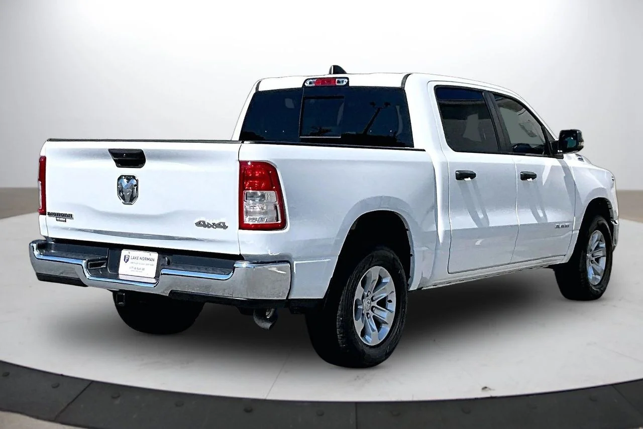 Certified Used 2023 White Ram Big Horn/Lone Star image 9