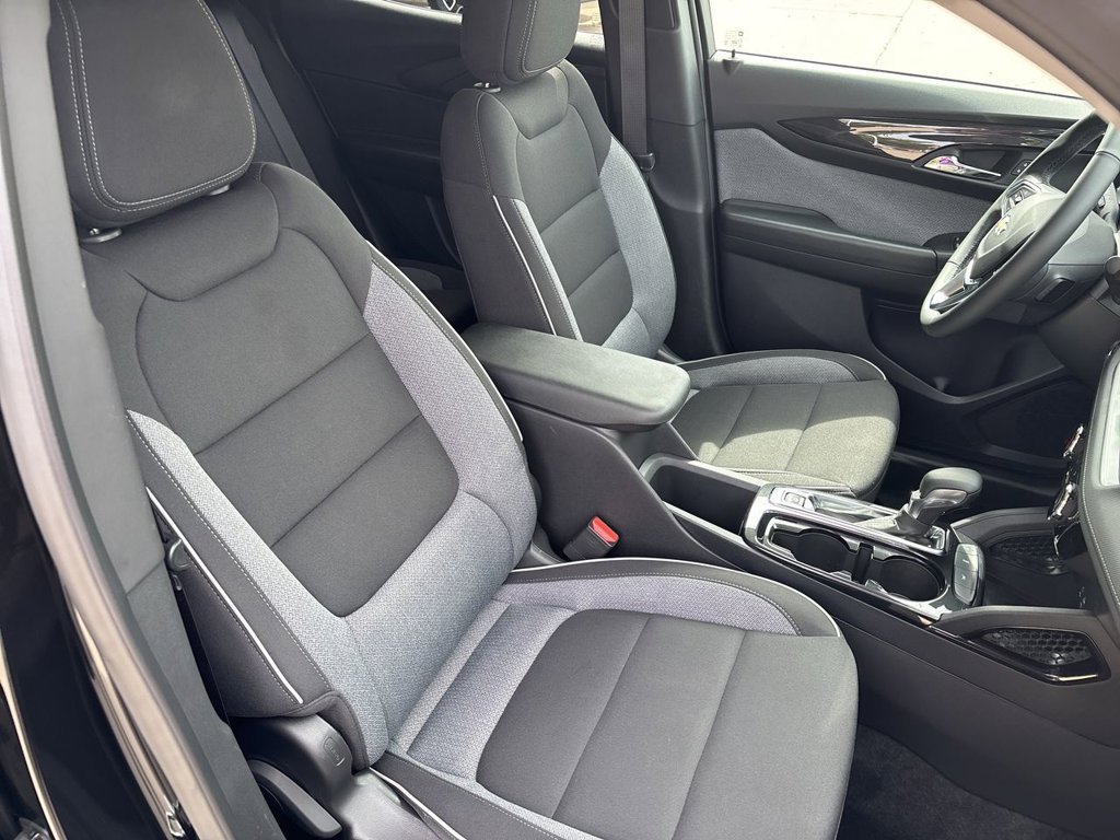 New 2026 Mosaic Black Metallic Chevrolet LT image 28
