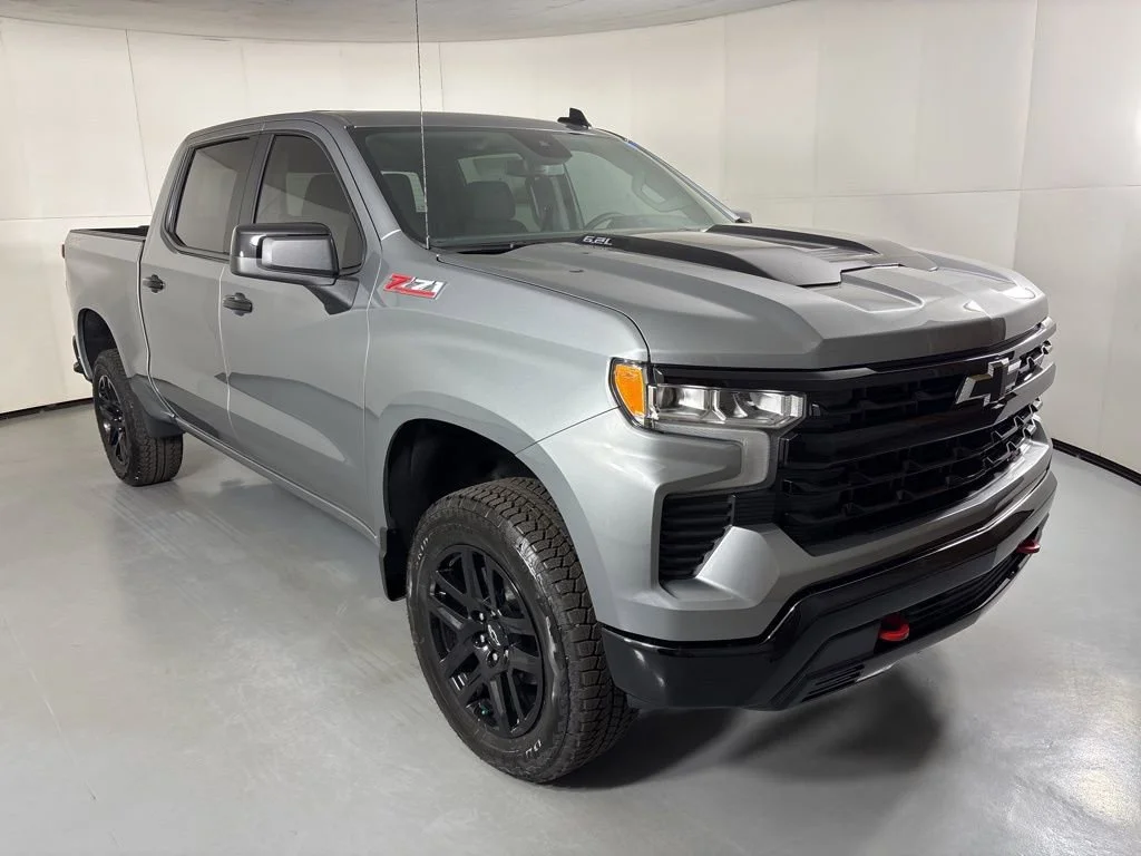 New 2026 Sterling Gray Metallic Chevrolet LT Trail Boss image 2