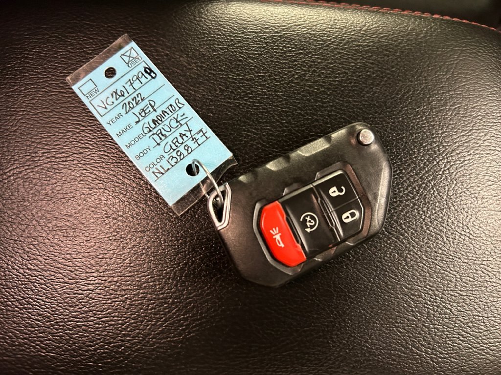 Used 2022 Gray Jeep Rubicon image 24