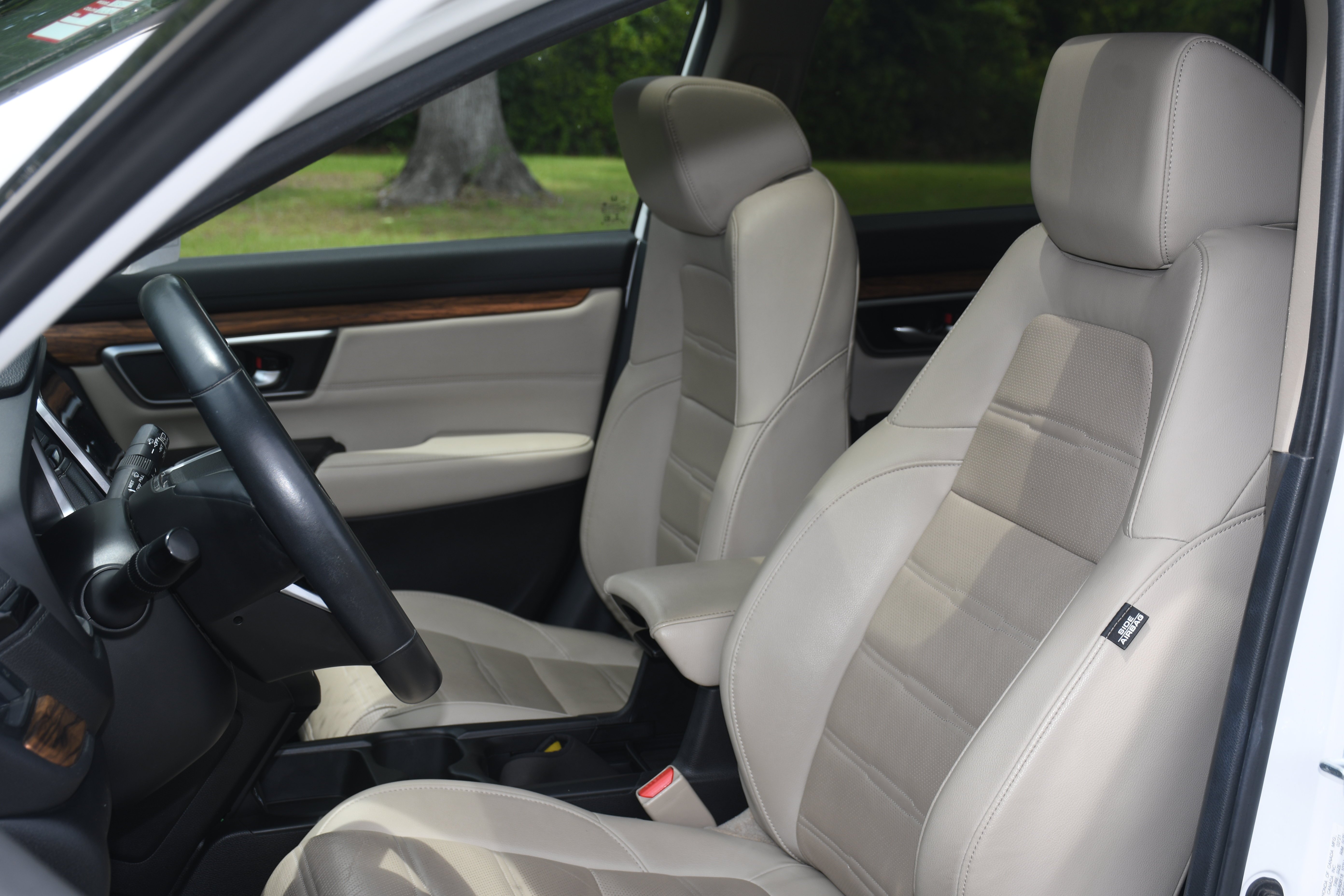 Used 2021 Silver Honda EX-L image 13