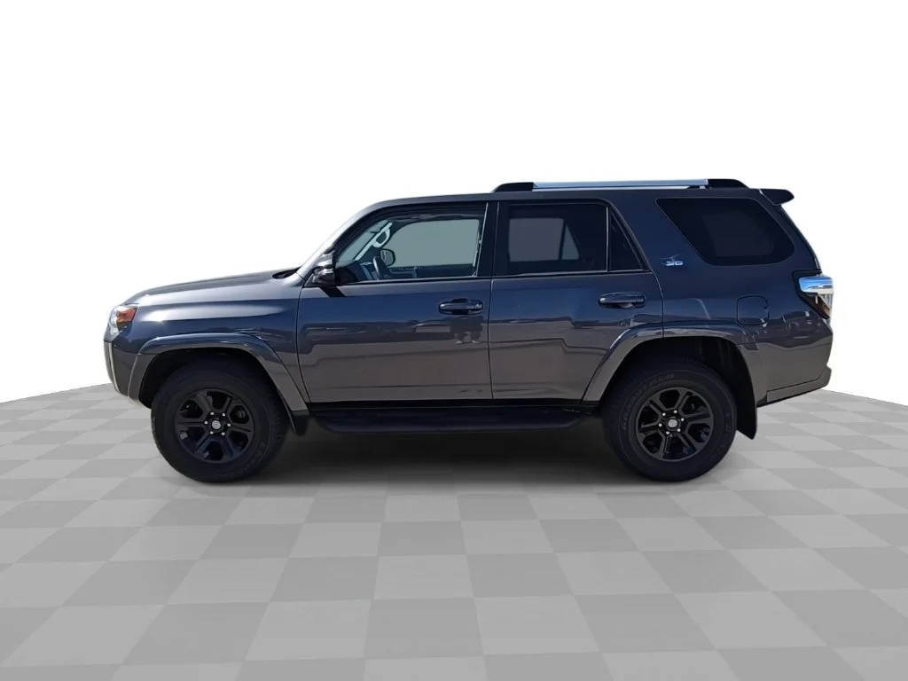 Used 2022 Gray Toyota SR5 Premium image 6