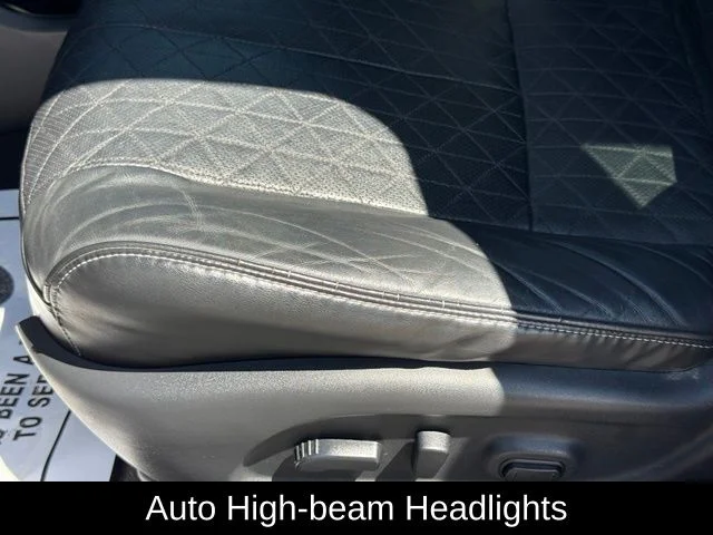 Used 2019 Black Nissan Platinum image 49