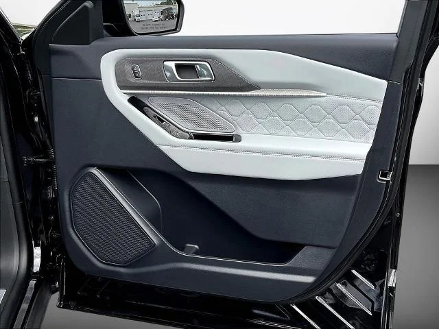 New 2026 Agate Black Metallic Ford Platinum™ image 69