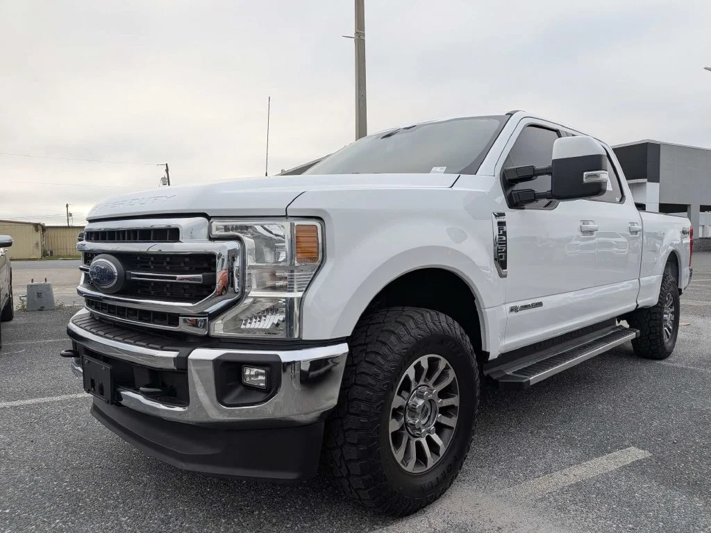 Used 2022 Oxford White Ford Lariat image 7