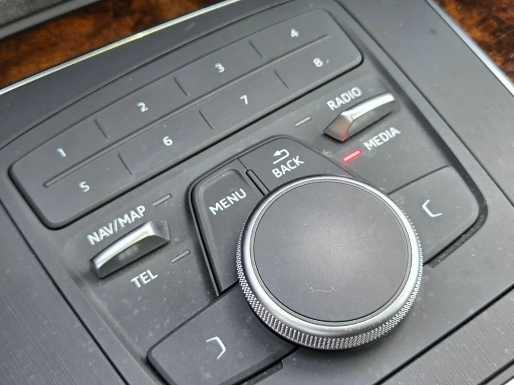 Used 2018  Audi Premium image 19