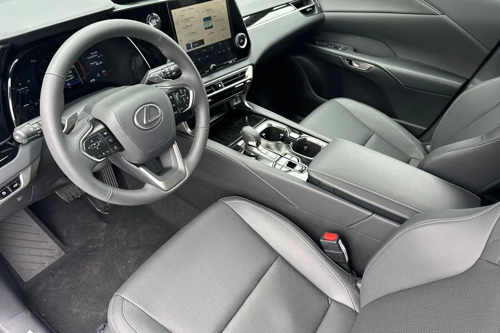 New 2026 Nori Green Pearl Lexus  350 AWD image 10