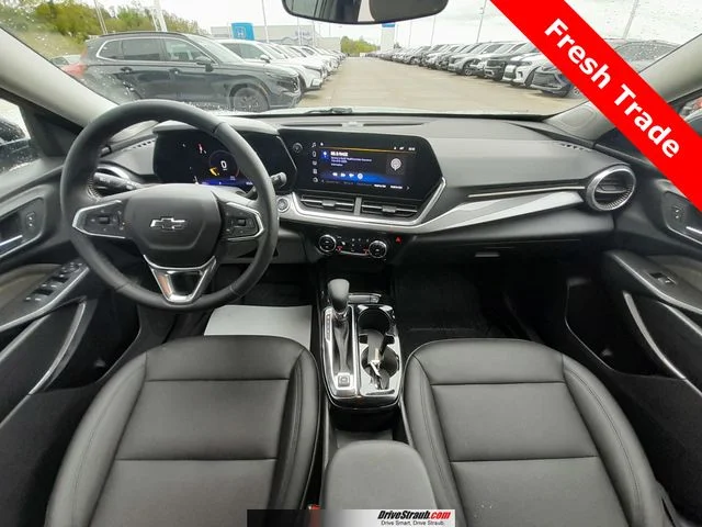 Used 2025 Green Chevrolet ACTIV image 40