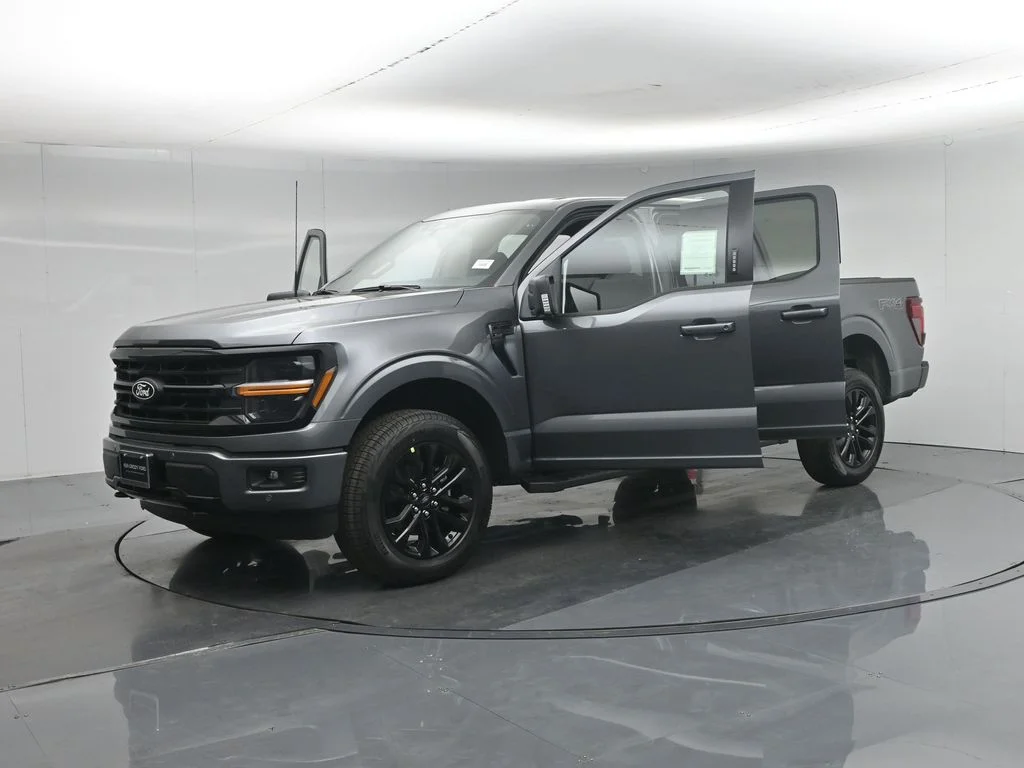 New 2026 Carbonized Gray Metallic Ford XLT image 31