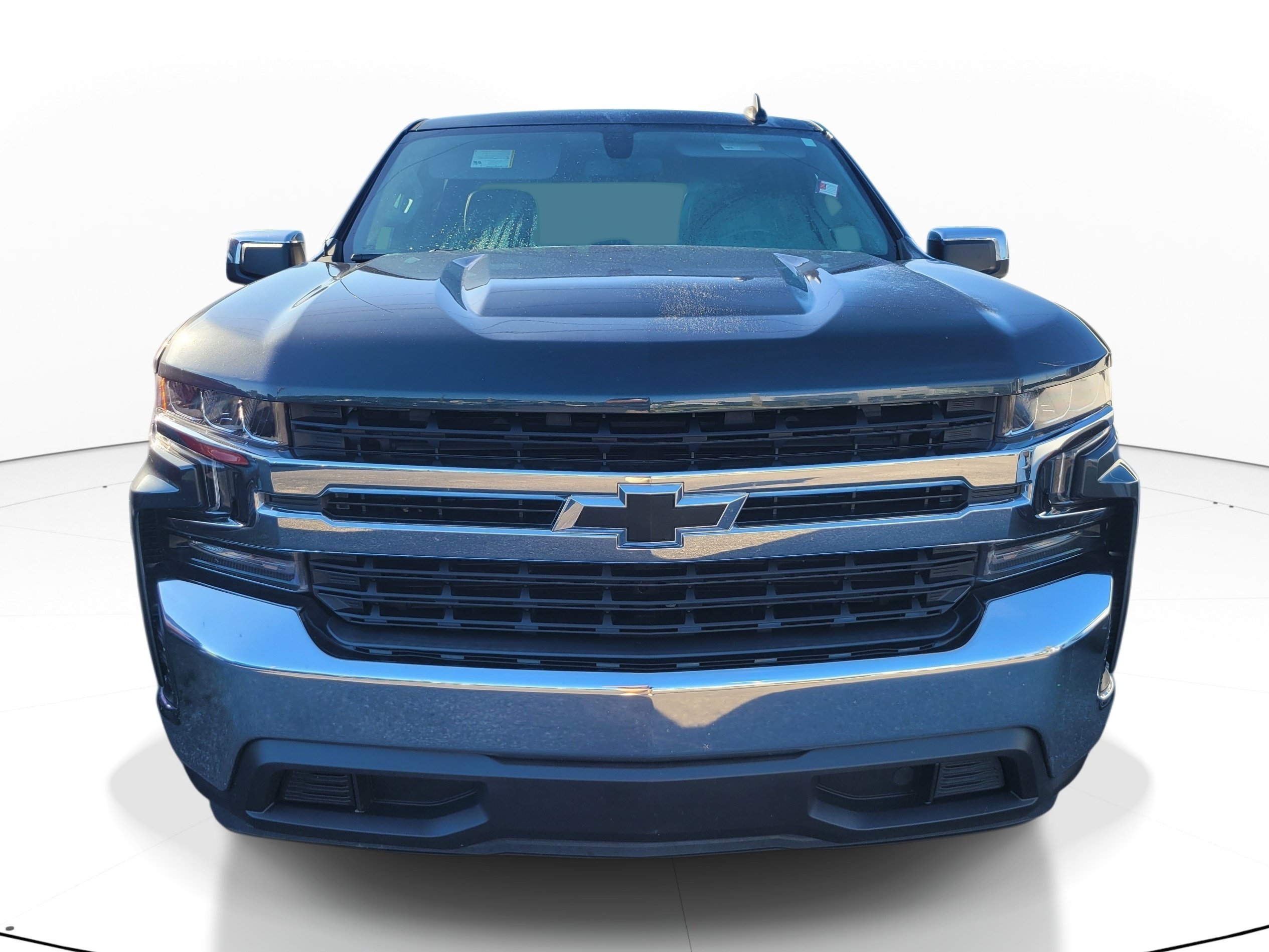 Used 2020 Shadow Gray Metallic Chevrolet LT image 2