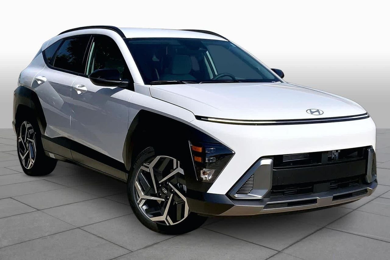 New 2026 Atlas White Hyundai SEL Premium FWD image 2