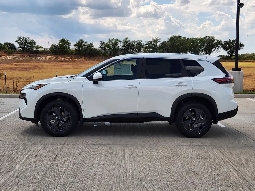 New 2026 Everest White Pearl TriCoat Nissan SV image 3