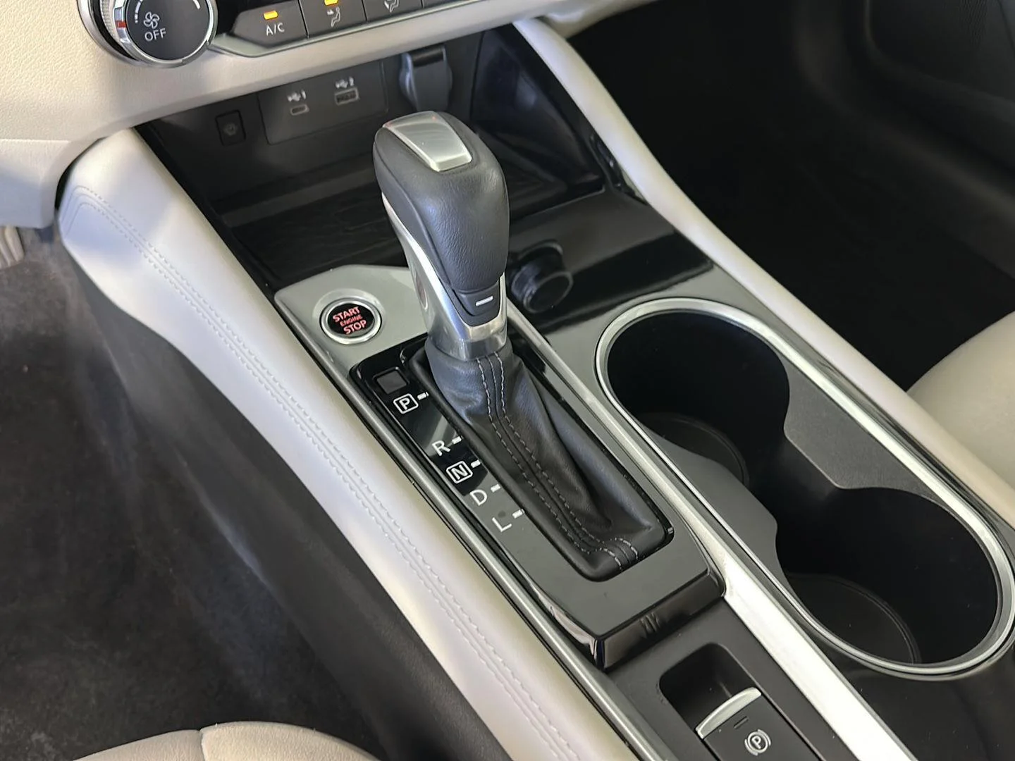 Certified Used 2024 Pearl White Tricoat Nissan 2.5 SV image 27