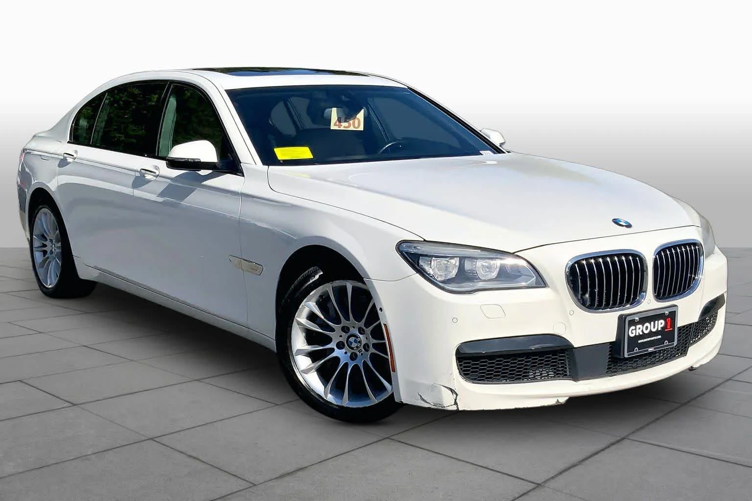 Used 2015 Alpine White BMW 750Li xDrive image 3